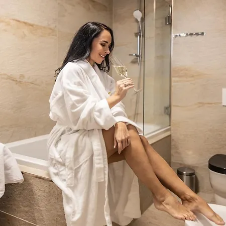 Aparthotel Demanova - Dependance 4*