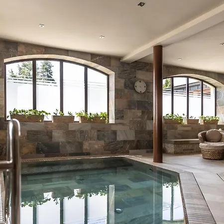 Demanova - Dependance Aparthotel 4*