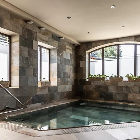 Demanova - Dependance Aparthotel 4*